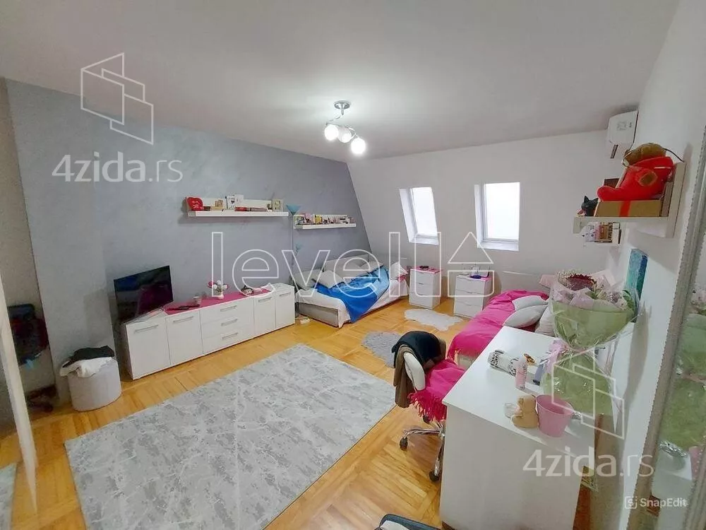 Troiposoban stan | 4zida