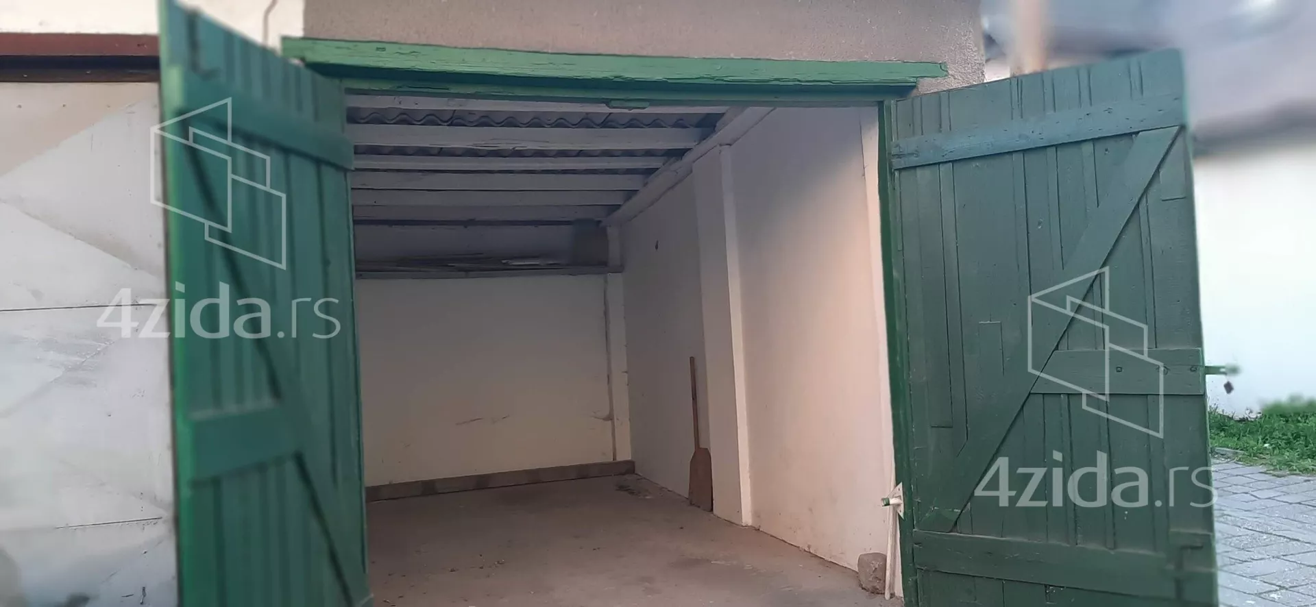 Garaža | 4zida