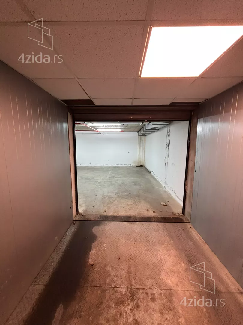 Garaža | 4zida