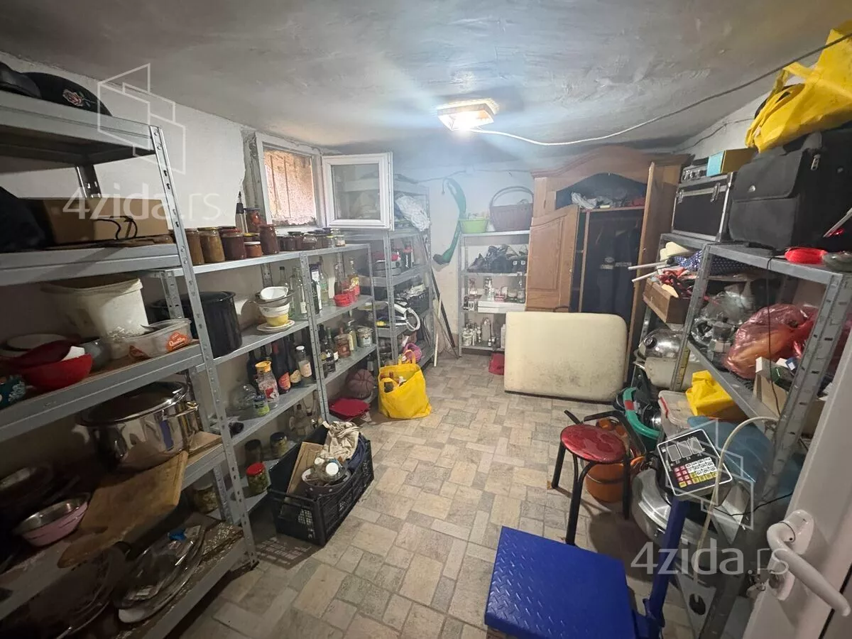 3-etažna kuća | 4zida