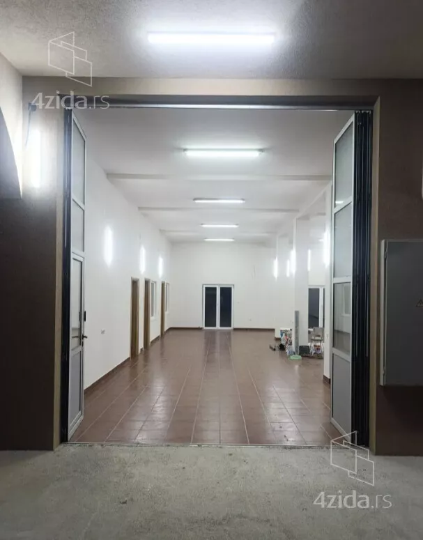 Lokal | 4zida