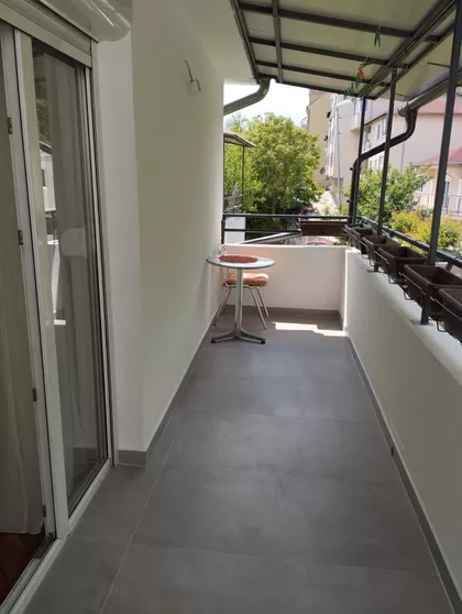 Mome Stanojlovića 22 | 4zida.rs