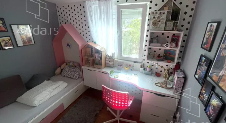 Šestosoban stan | 4zida