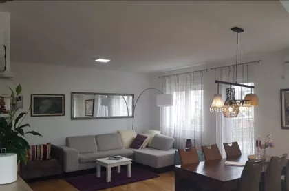 Hilandarska 9 | 4zida.rs