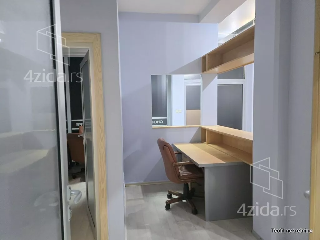 Poslovni prostor | 4zida