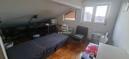 Crveno Barjače | 4zida.rs