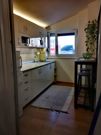 Skupština | 4zida.rs