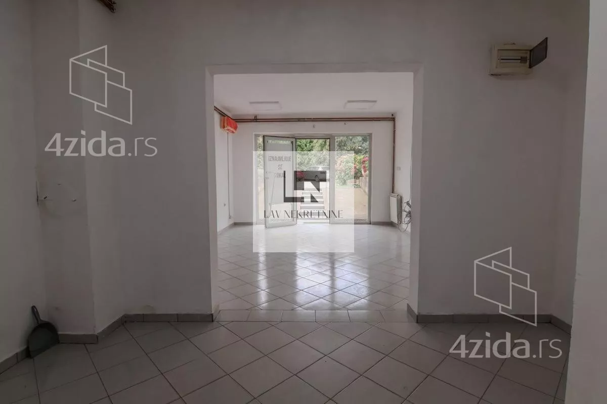 Lokal | 4zida