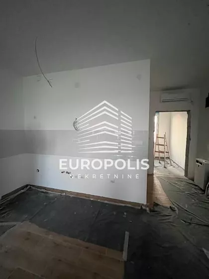 Sremčica | 4zida.rs