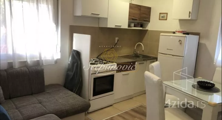 Garaža | 4zida