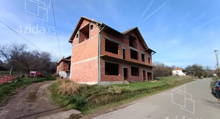 3-etažna kuća | 4zida