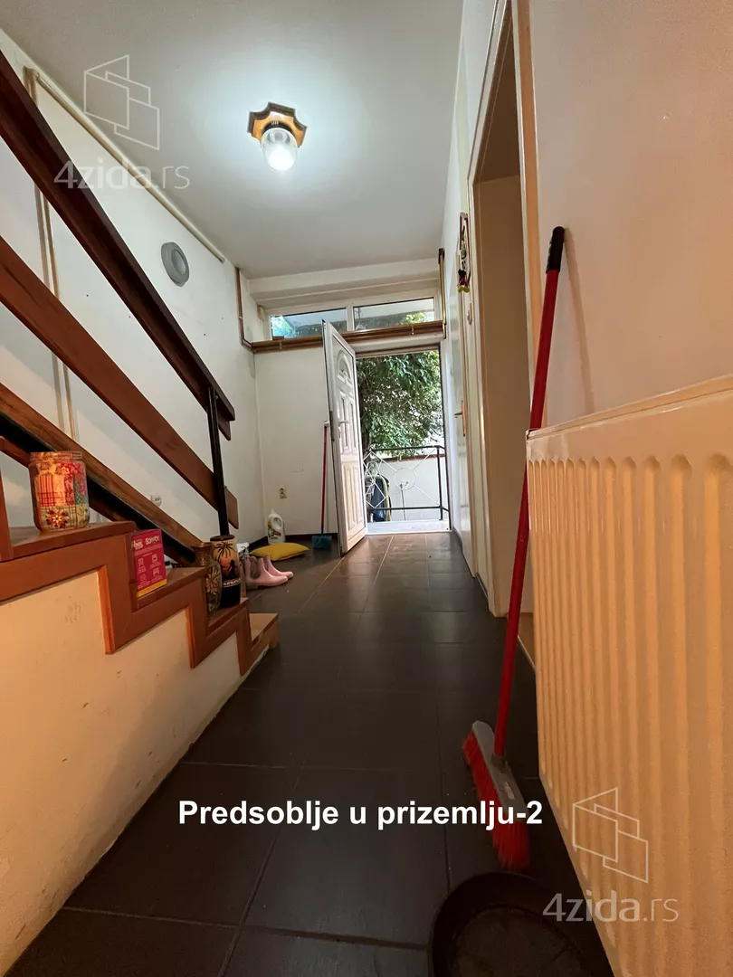 3-etažna kuća | 4zida