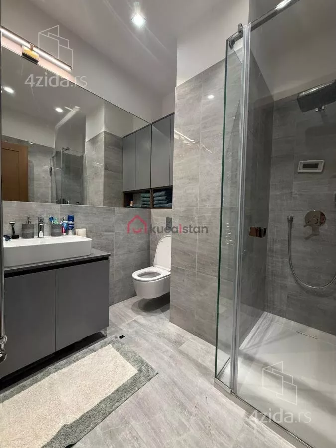 Petosoban stan | 4zida