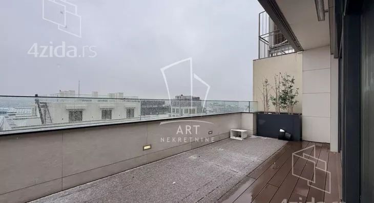 Petosoban stan | 4zida