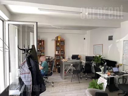 SKUPŠTINA | 4zida.rs