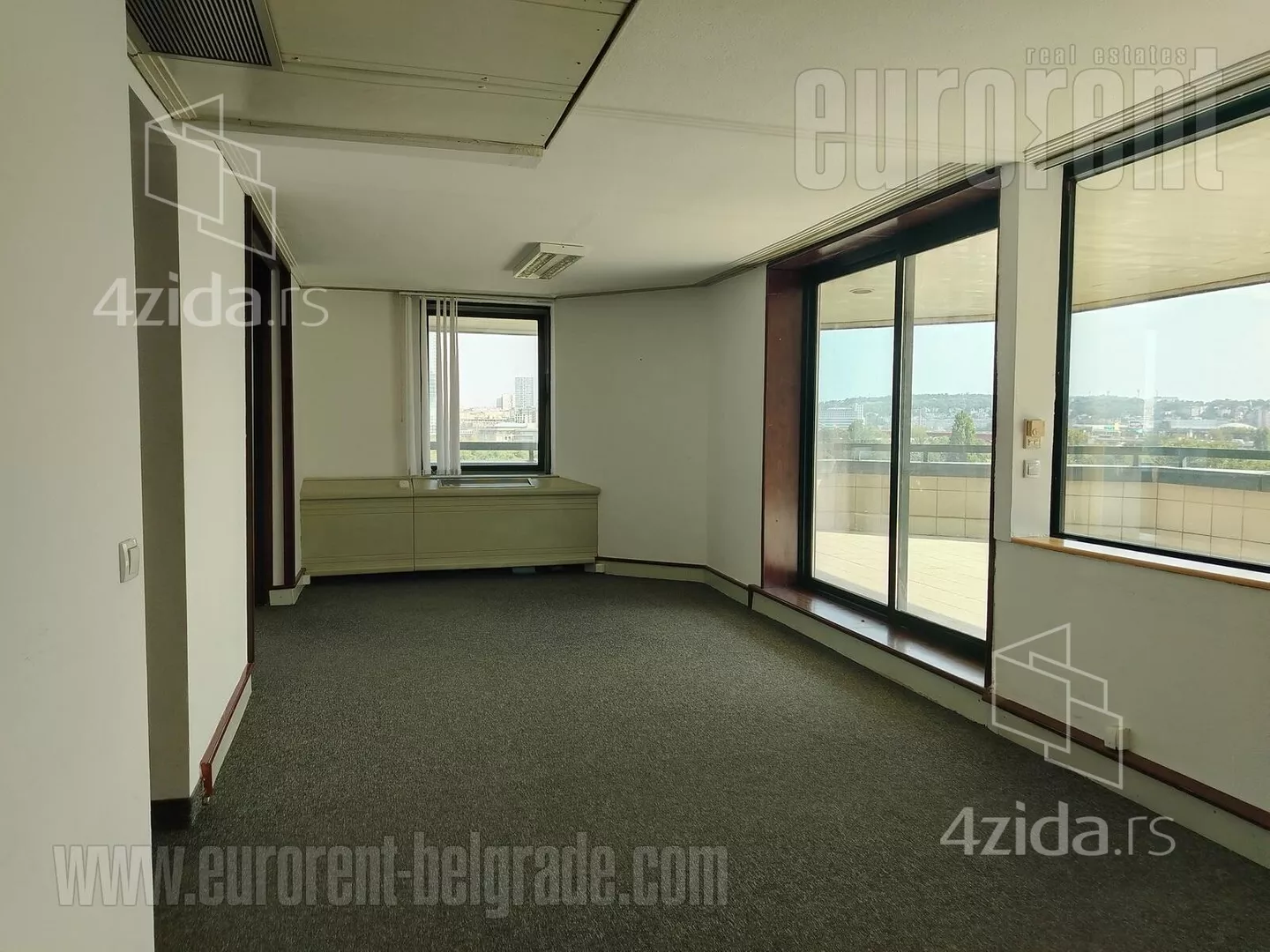 Poslovni prostor | 4zida