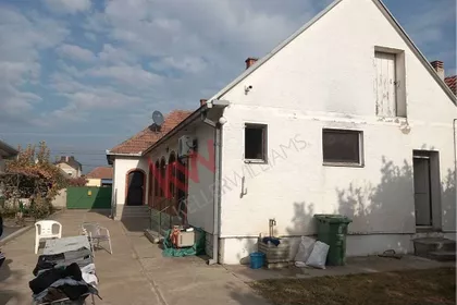 Karađorđeva | 4zida.rs