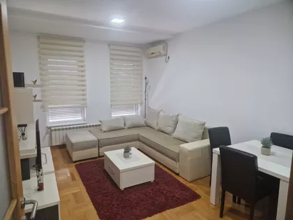 Trg Kosturnica 56 | 4zida.rs