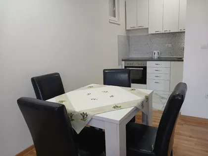 Miloša Obrenovića 21 | 4zida.rs