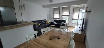 Trg Kosturnica | 4zida.rs