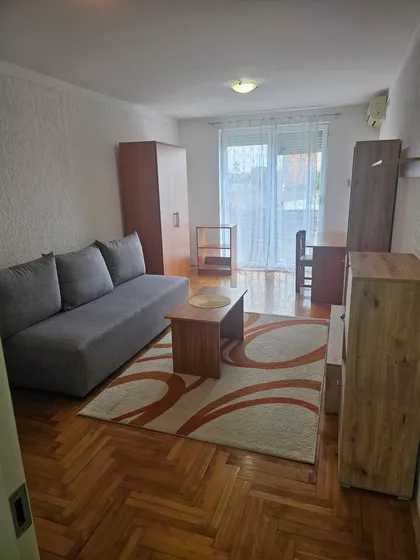 Bele Gabrića 4 | 4zida.rs