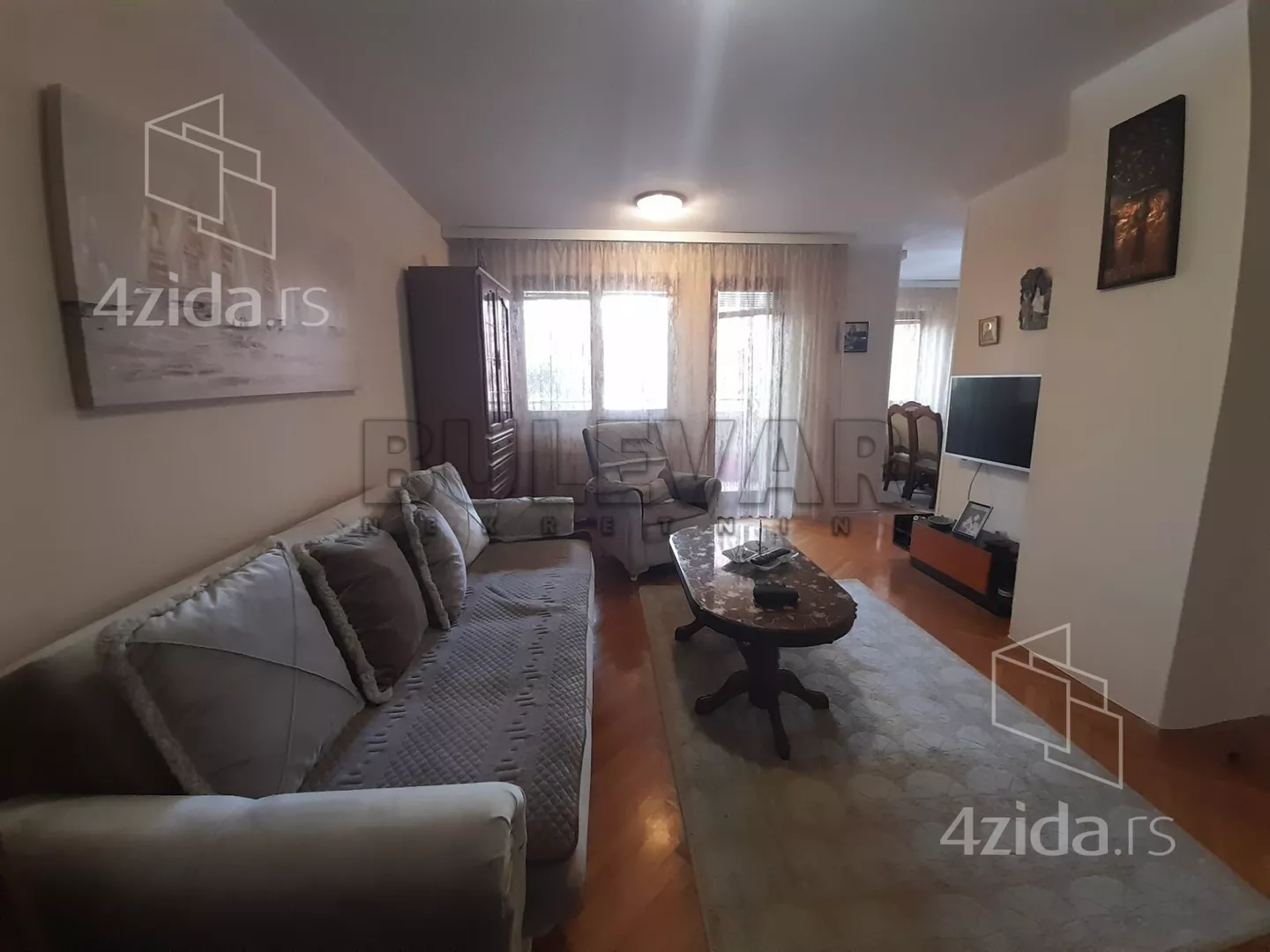 Troiposoban stan | 4zida