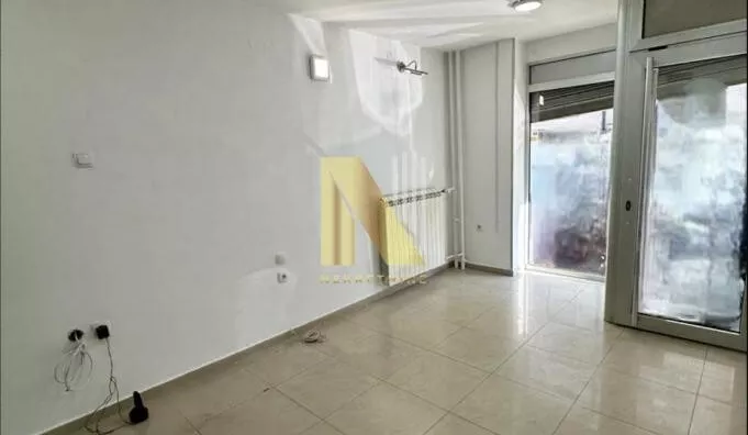 Lokal | 4zida