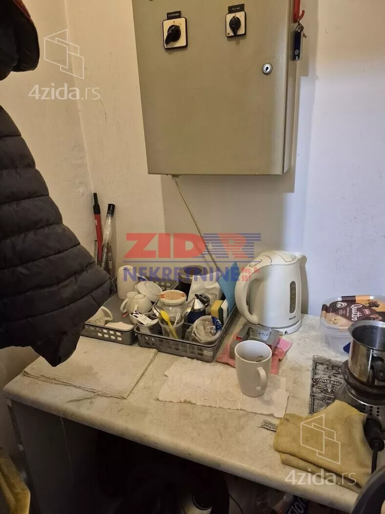 Poslovni prostor | 4zida