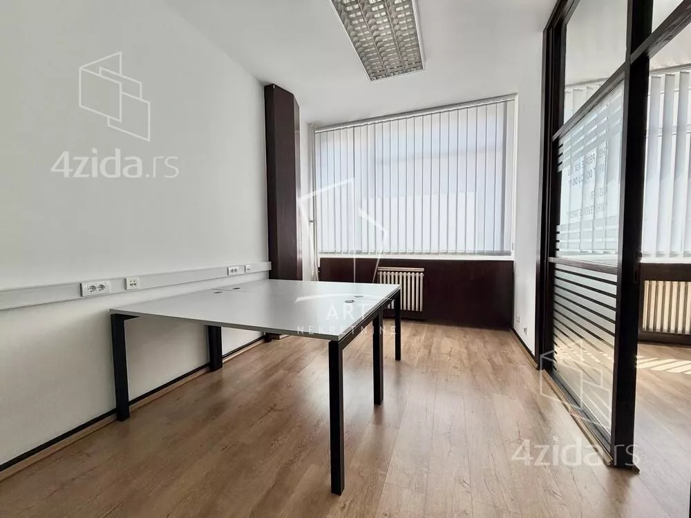 Kancelarija | 4zida