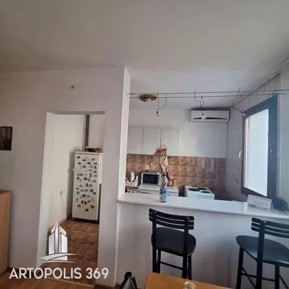 Milana Uzelca | 4zida.rs