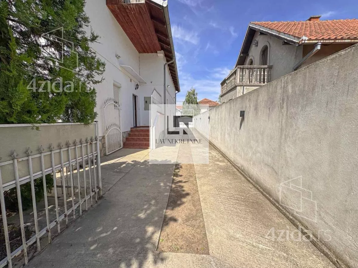 Kuća | 4zida