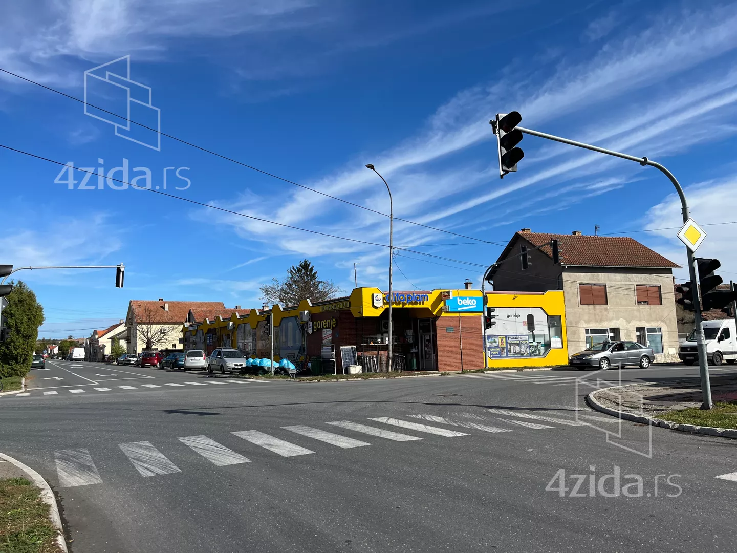 Lokal | 4zida