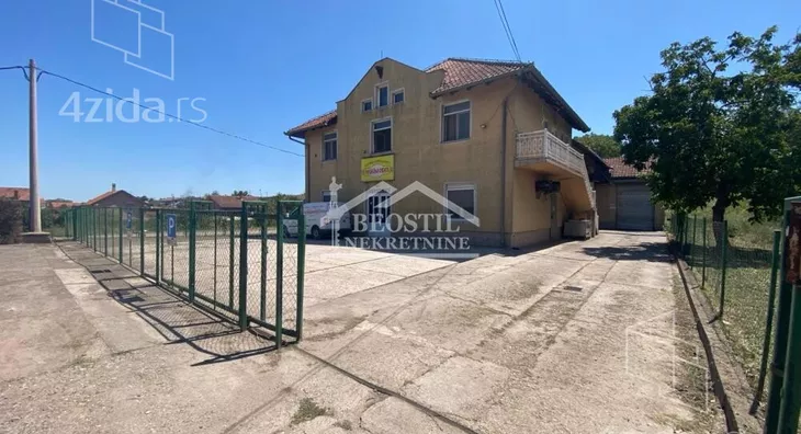 Poslovna zgrada | 4zida