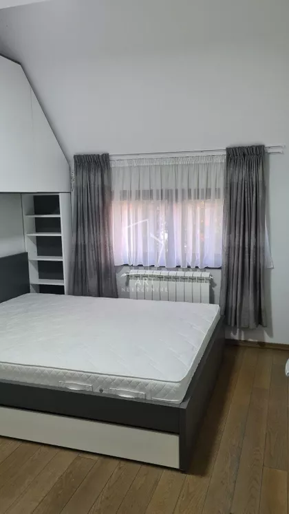 Gospodara Vučića | 4zida.rs