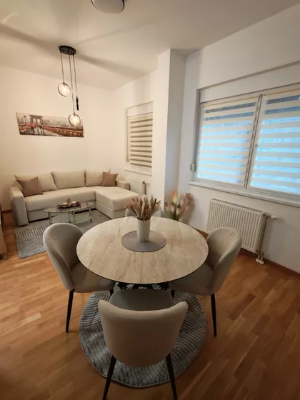 Somborska 49 | 4zida.rs