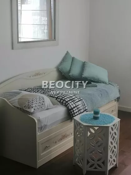 Bulevar Arsenija Čarnojevića | 4zida.rs