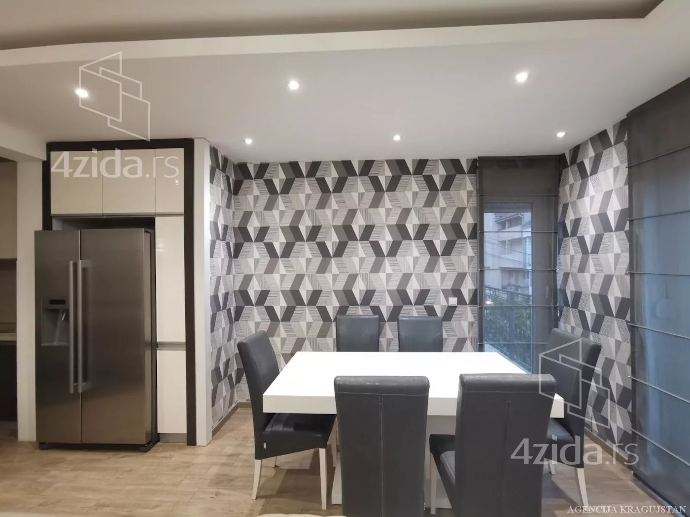 Troiposoban stan | 4zida