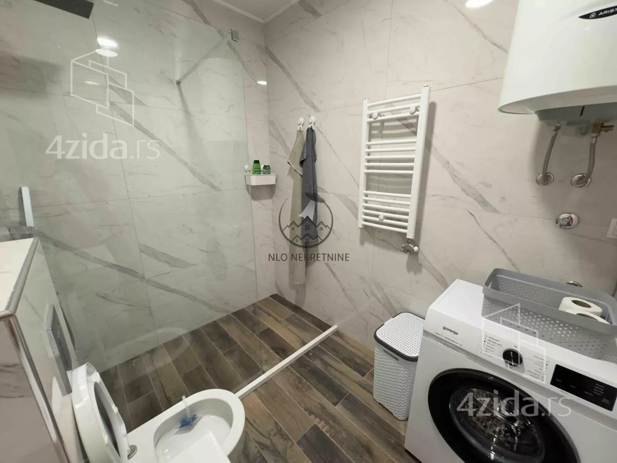 Troiposoban stan | 4zida