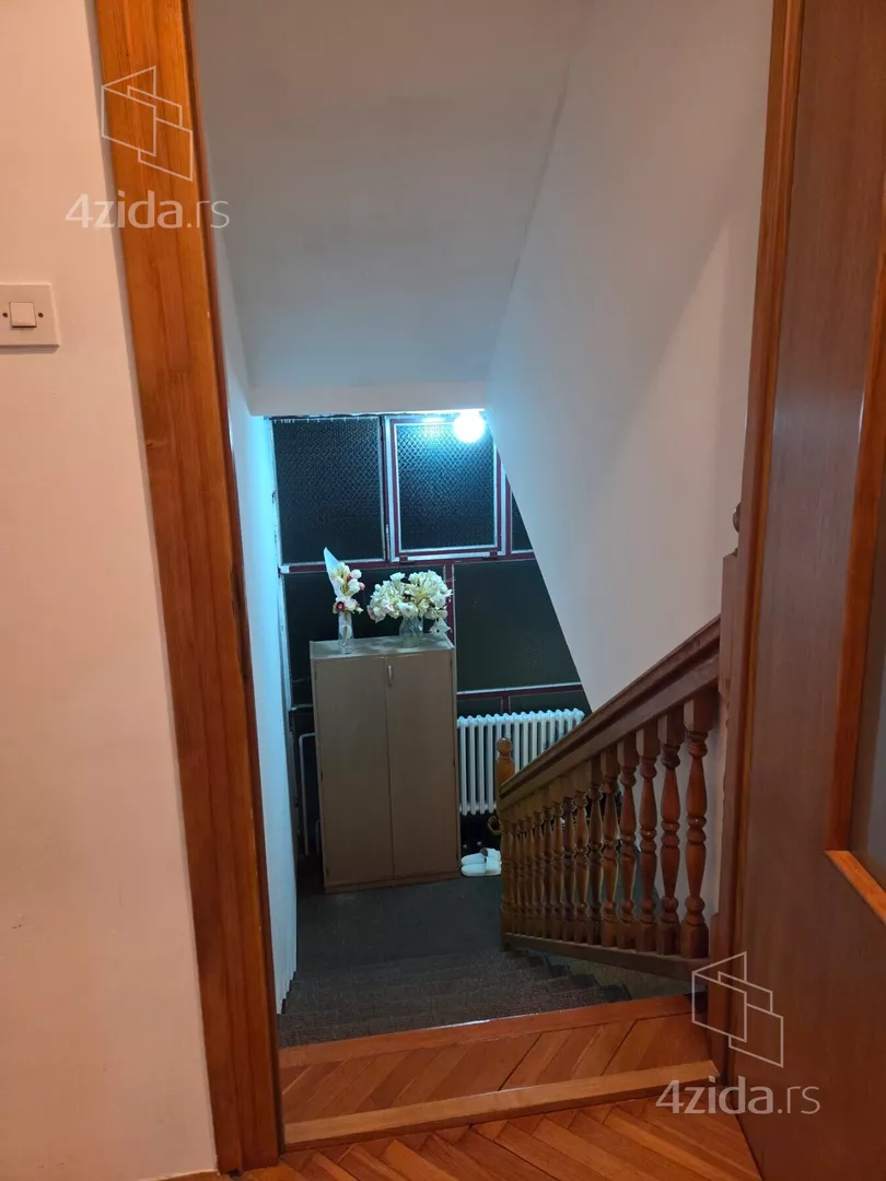 3-etažna kuća | 4zida