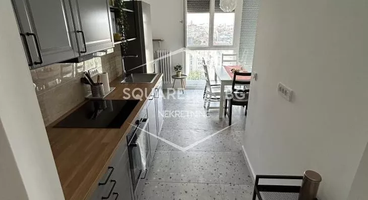 Četvoroiposoban stan | 4zida