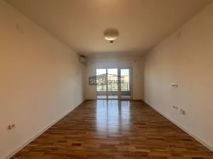 Bore Stanković | 4zida.rs