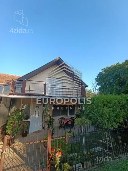 Kuća | 4zida