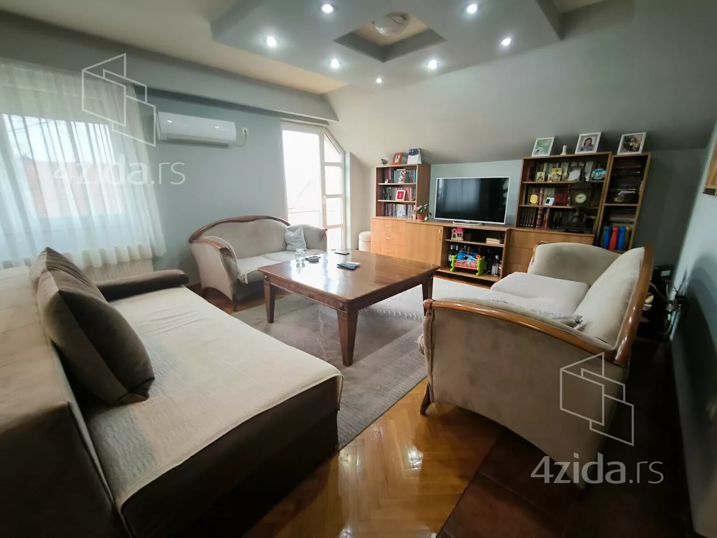 3-etažna kuća | 4zida