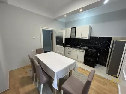 Stari Grad | 4zida.rs