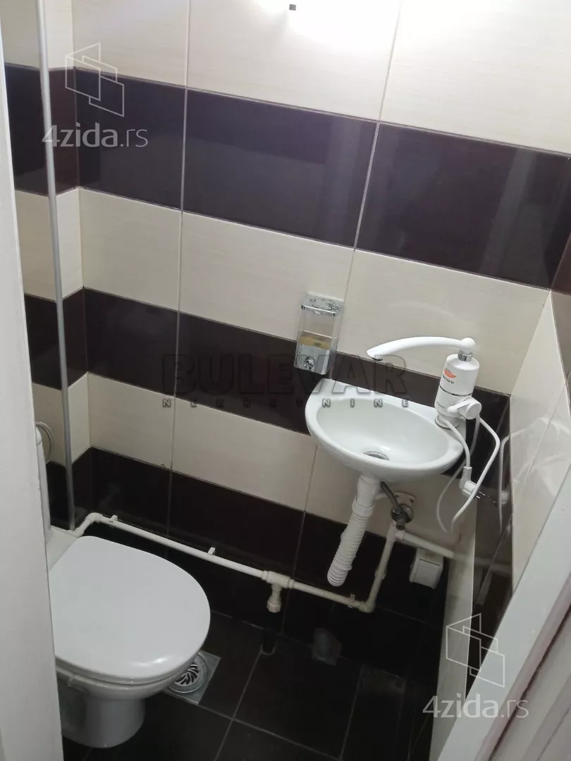 Lokal | 4zida