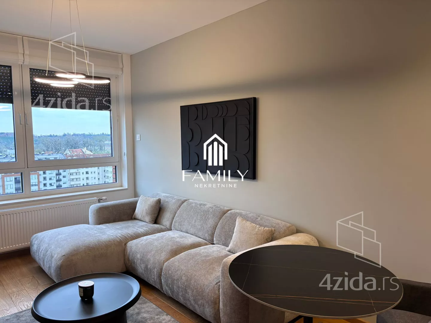 Jednoiposoban stan | 4zida