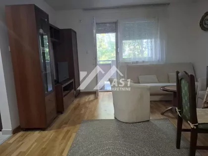 Zlatarićeva | 4zida.rs