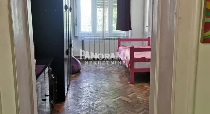 Četvoroiposoban stan | 4zida