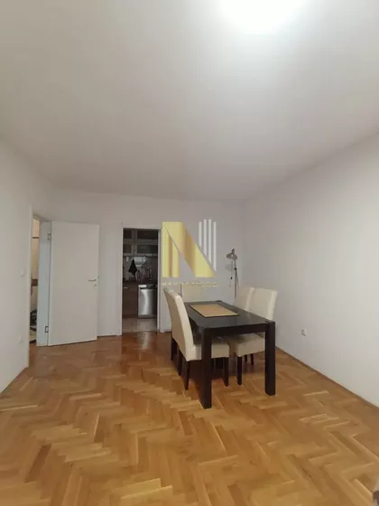 Banatić | 4zida.rs