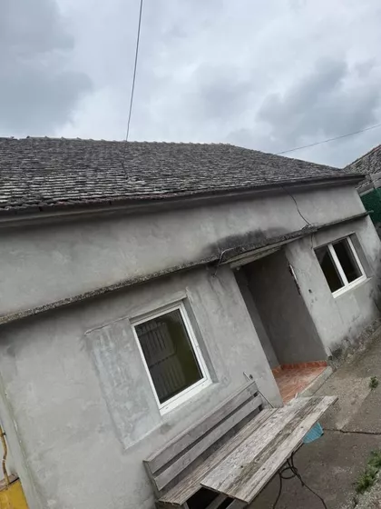 Novi Karlovci | 4zida.rs